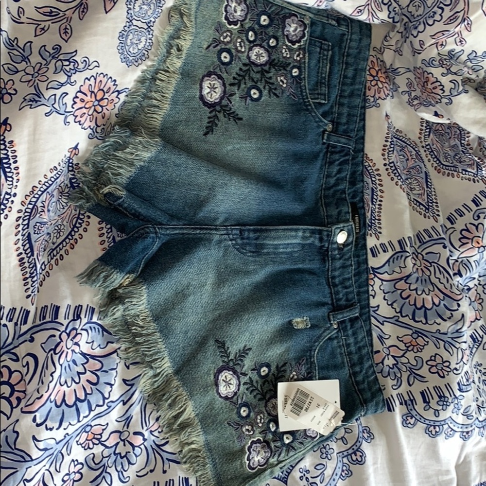 Women’s shorts